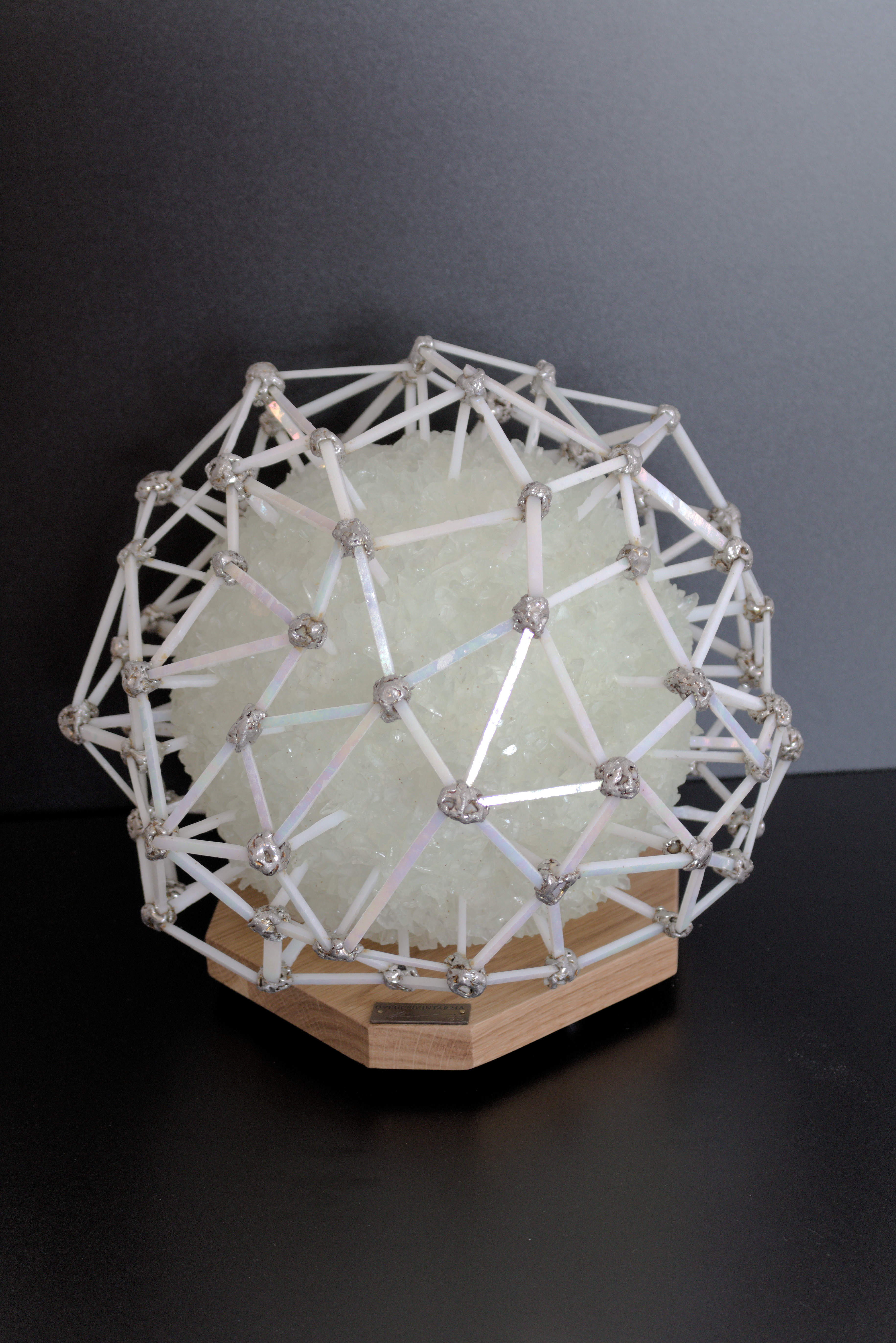 -85- <br> Atomium lámpa <br>22cm <br> 980 Euro