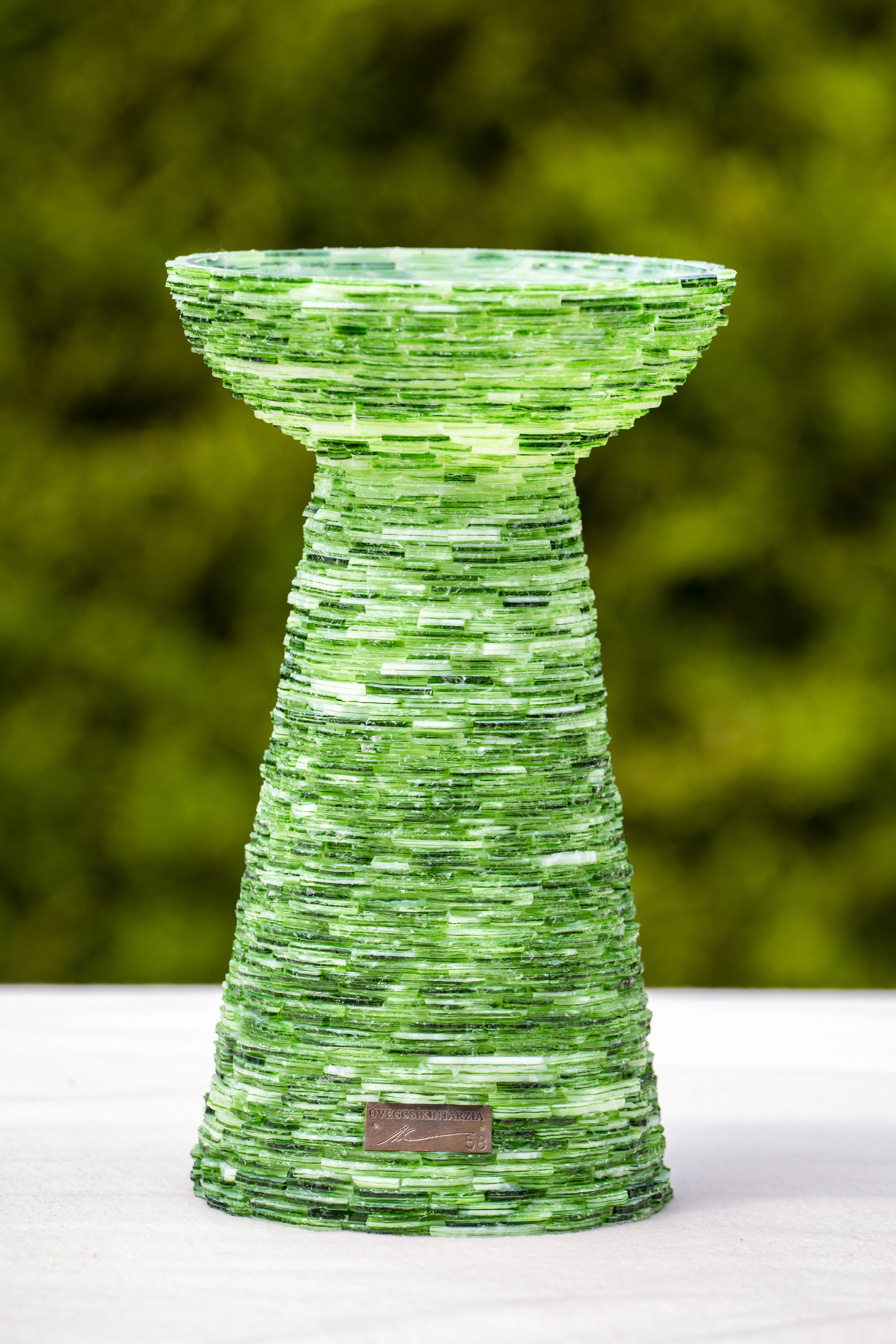 -58- Sötétzöld váza <br> 470 Euro